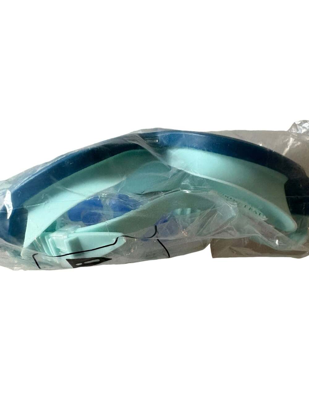 Vvinca Kids Swim Goggles with Nose Cover - Picture 2 of 4